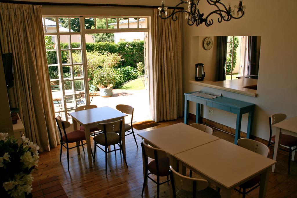 Melville Manor Guest House ヨハネスブルグ エクステリア 写真