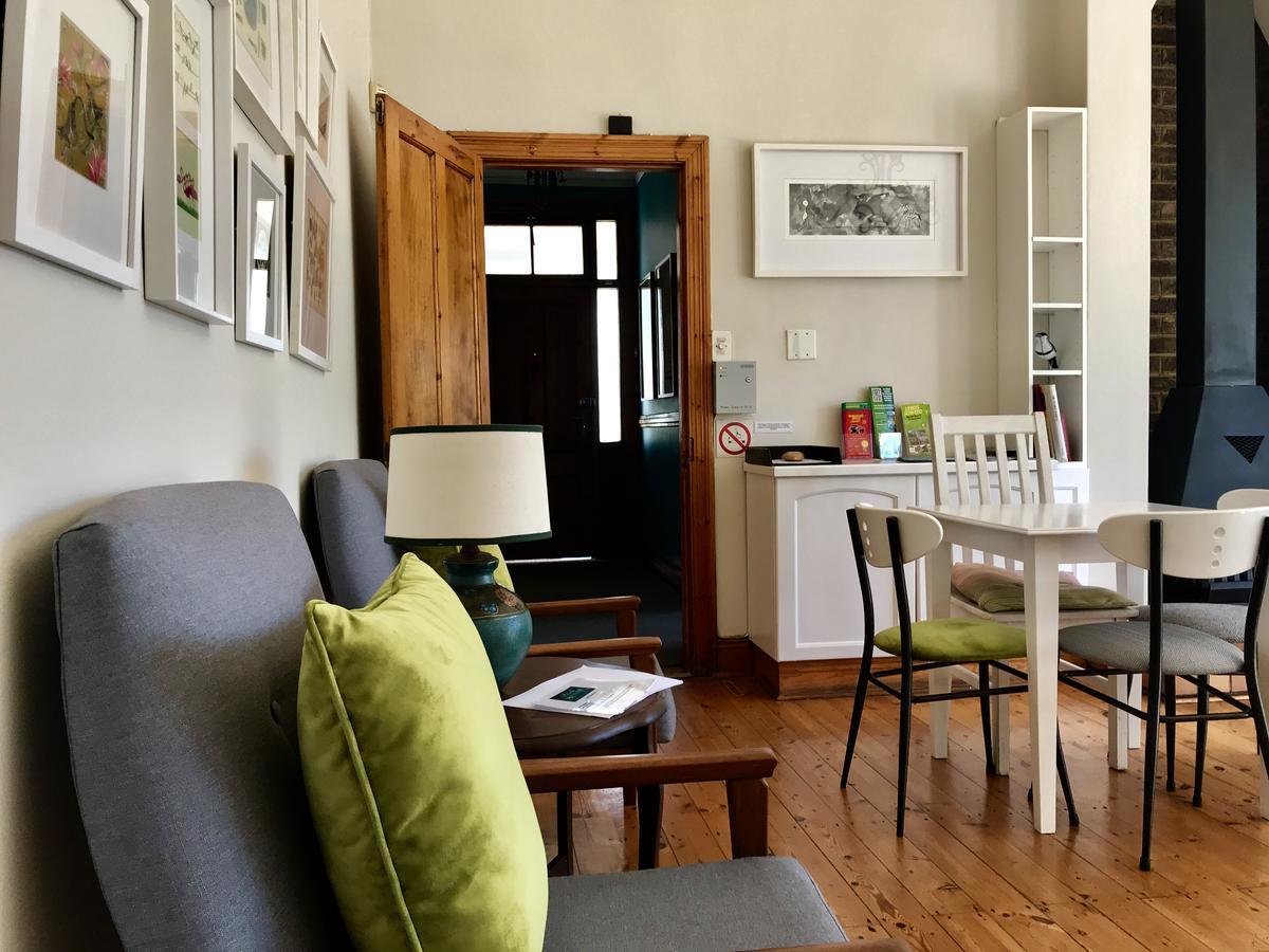 Melville Manor Guest House ヨハネスブルグ エクステリア 写真